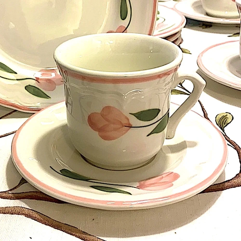 ITALIAN 1 Cup & 1 Saucer. Ceramic Quadrifoglio. Made in Italy.